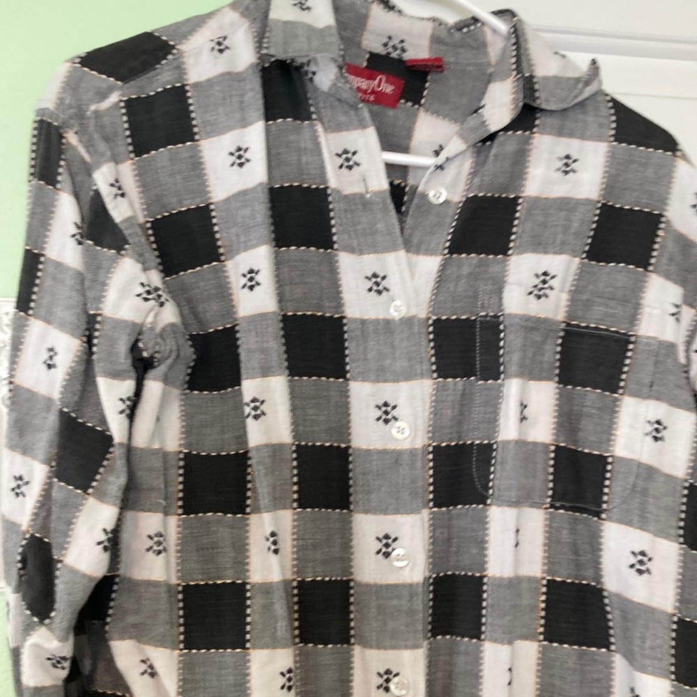 Vintage checkered plaid button down shirt with gold threading